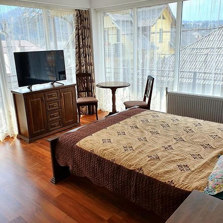 Casa Ionut Hotell Borşa Exteriör bild